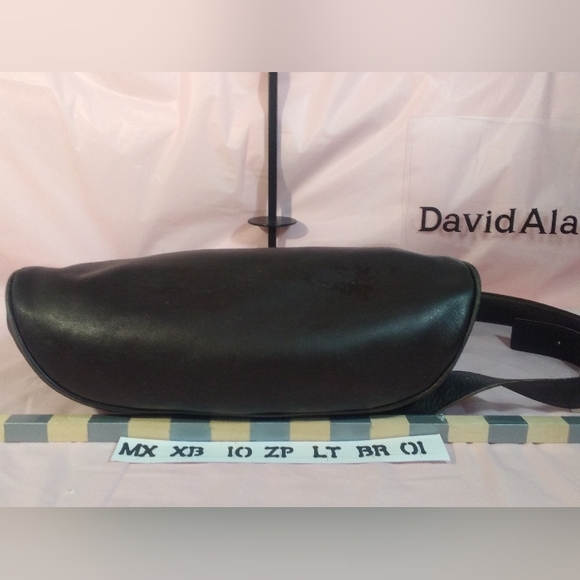 Maxx New York Brown Leather Shoulder Bucket § - Picture 7 of 11